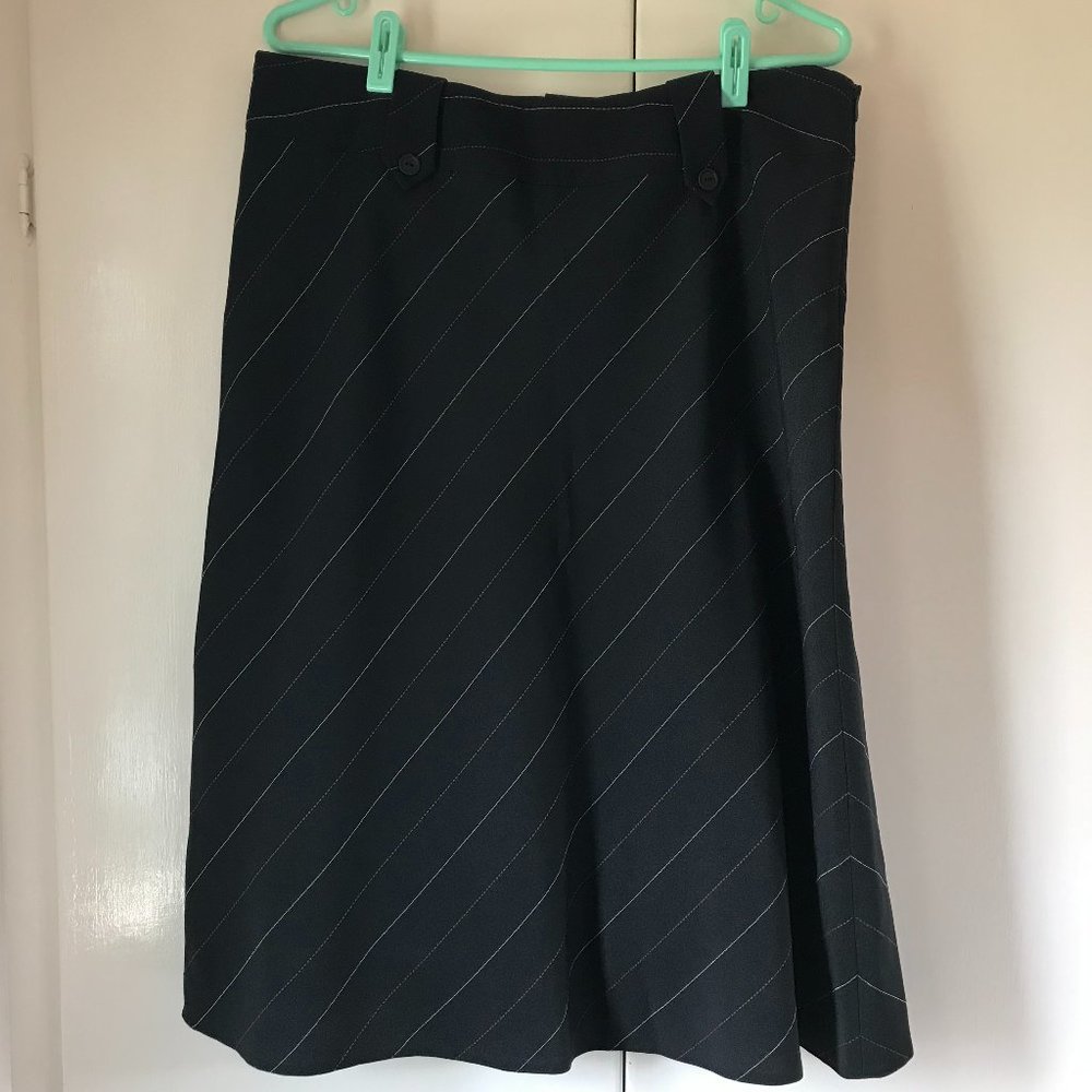 Jessica Black A-Line Skirt with Belt Loops and Black Inside Lining - Size 16